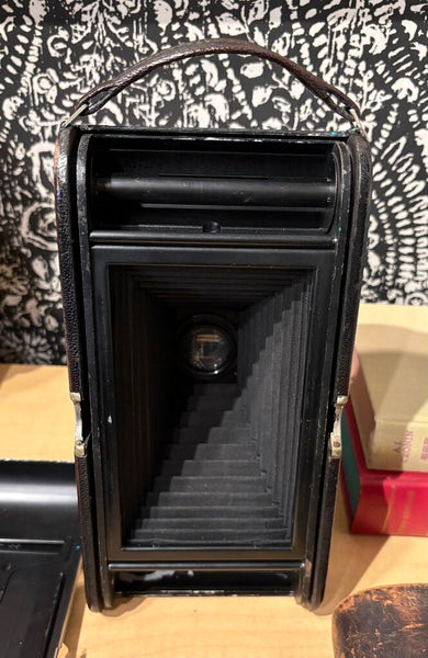 LATE 1910s EASTMAN KODAK AUTOGRAPHIC No. A-122 FOLDING CAMERA & ORIGINAL EKC LEATHER CASE