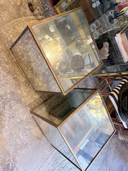 Cubed mirrored side table 16x16x19