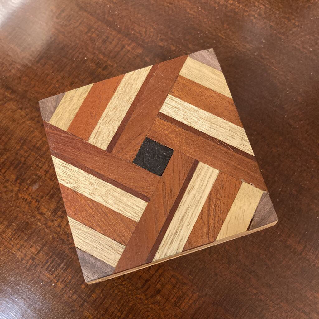 Geometric wooden trinket box