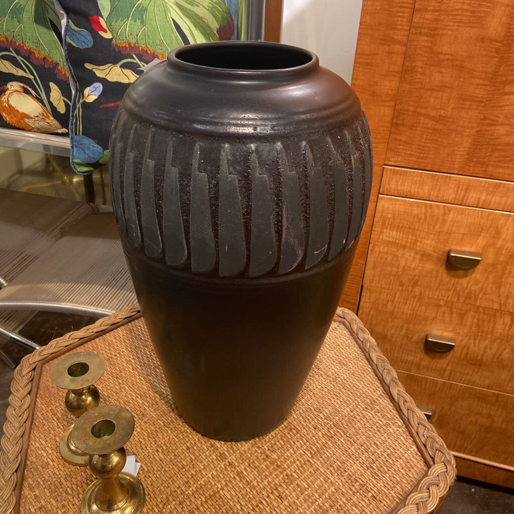 Haegar large vintage tall black vase -1992