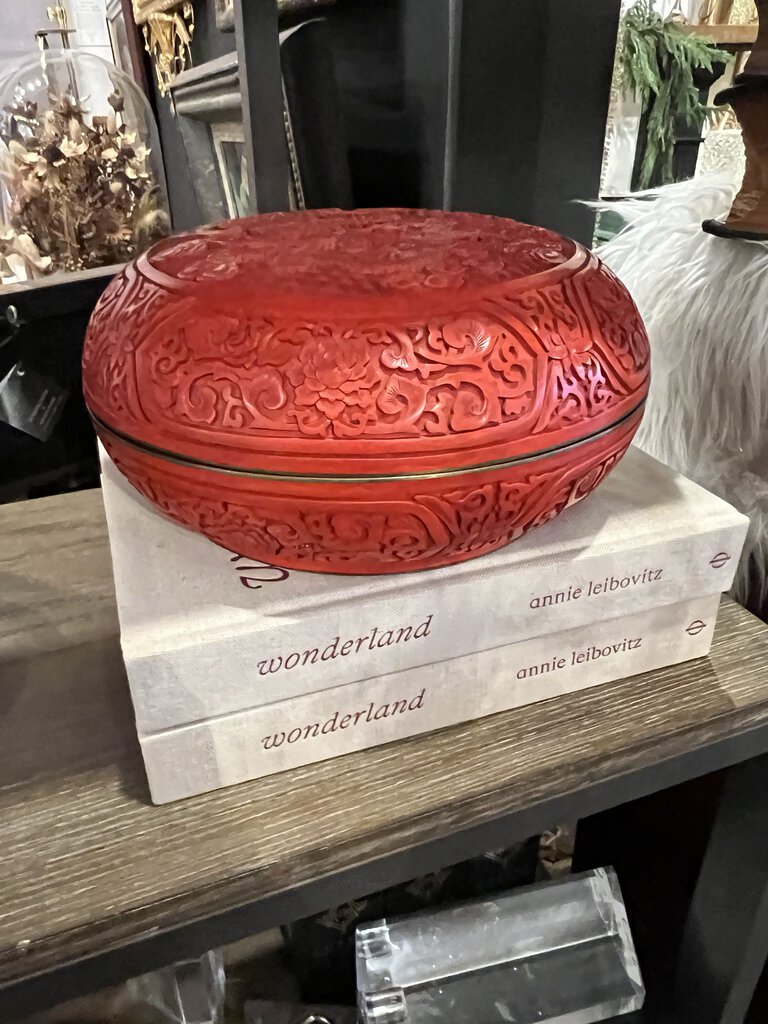 Large Cinnabar Round Box