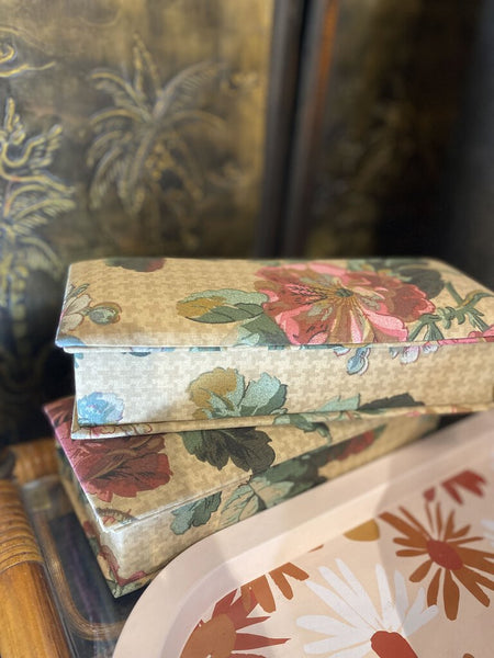 Rectangle padded floral box