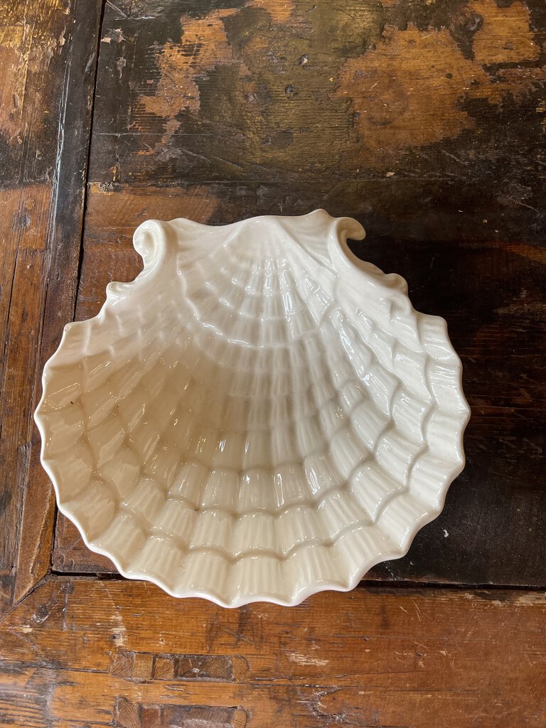 White shell ceramic dated 1983 8x7 EACH