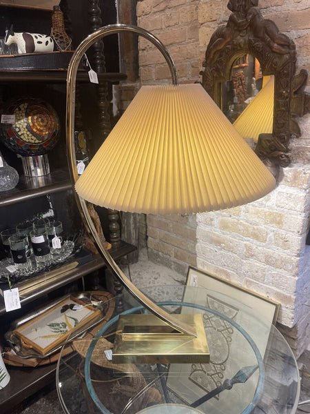 Curved brass lamp 34T 20W 8D