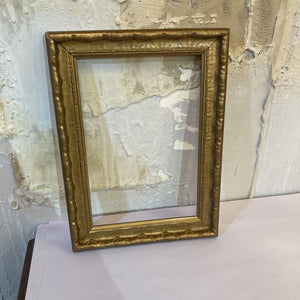 Antique gold picture frame (8x12 in)