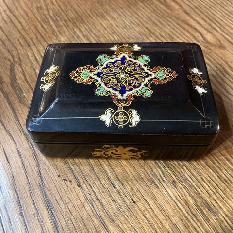 Antique ornate lacquer box (4.5"l, 3"w, 1.5"h)