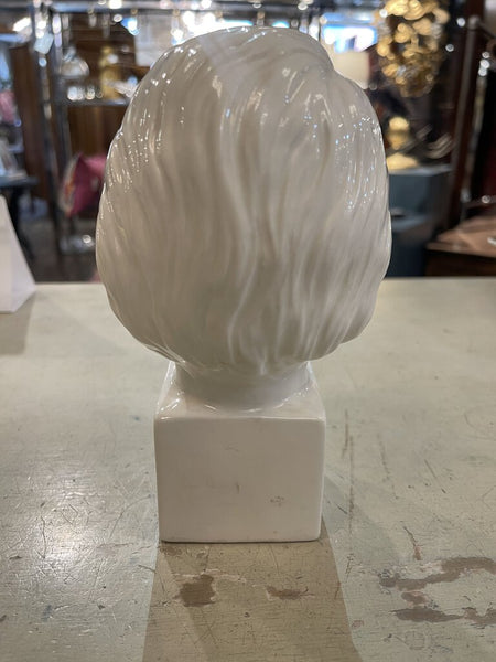 White glazed Verdi bust 7T 3.5D