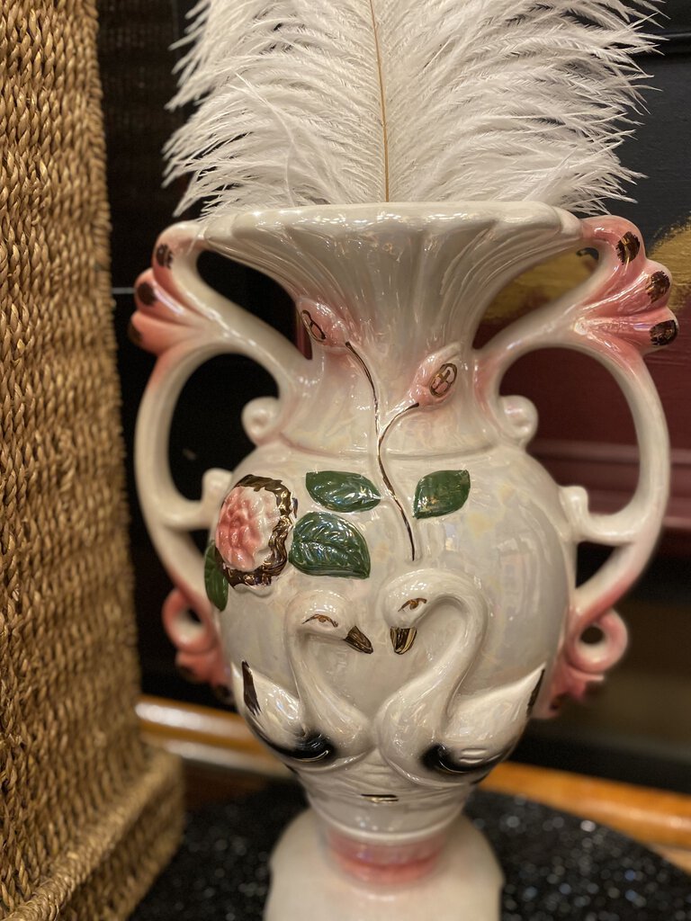 Vintage pink swans detailed vase